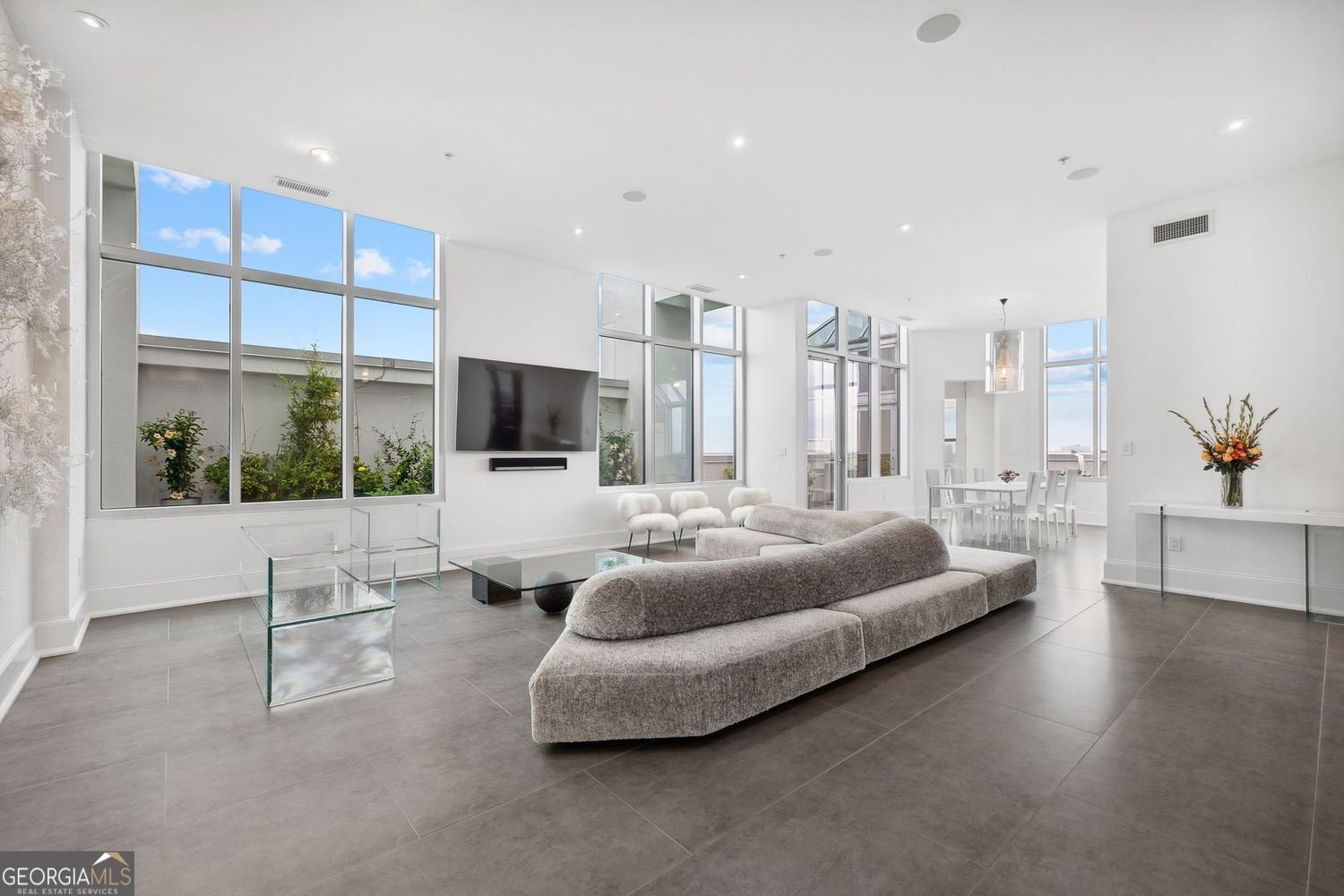 2828 Peachtree Road Atlanta - 4