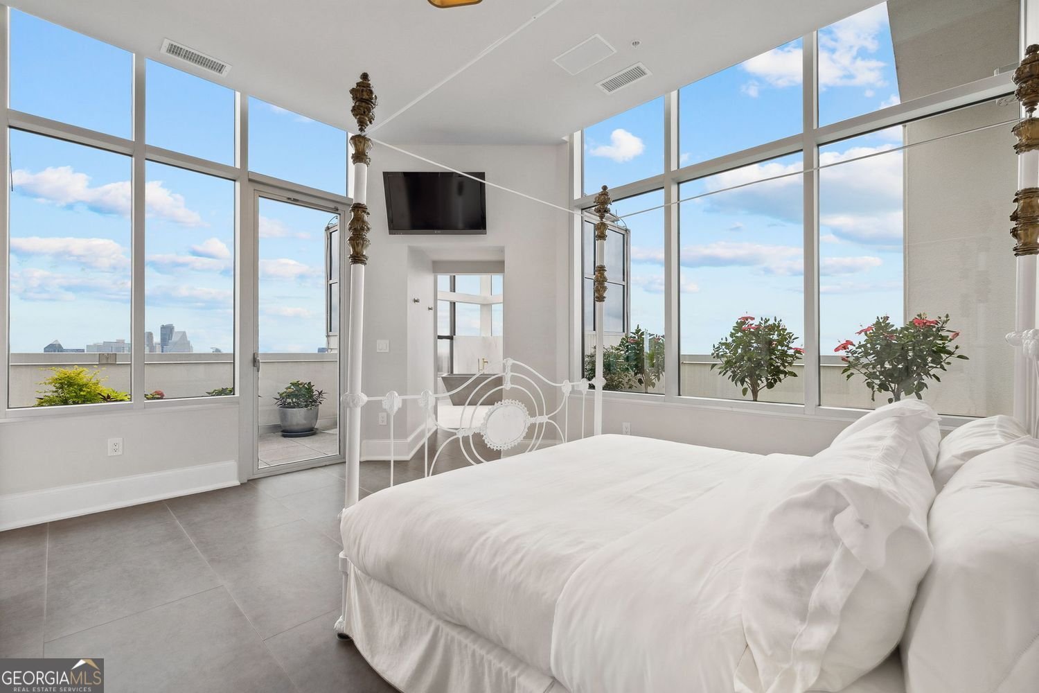 2828 Peachtree Road Atlanta - 42