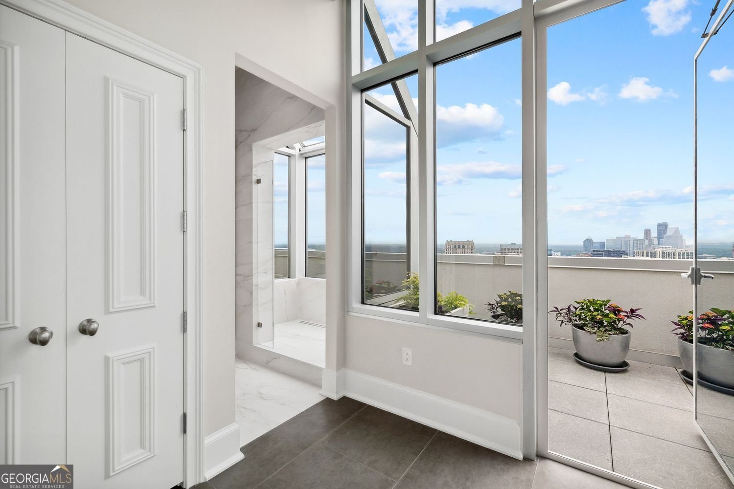 2828 Peachtree Road Atlanta - 43