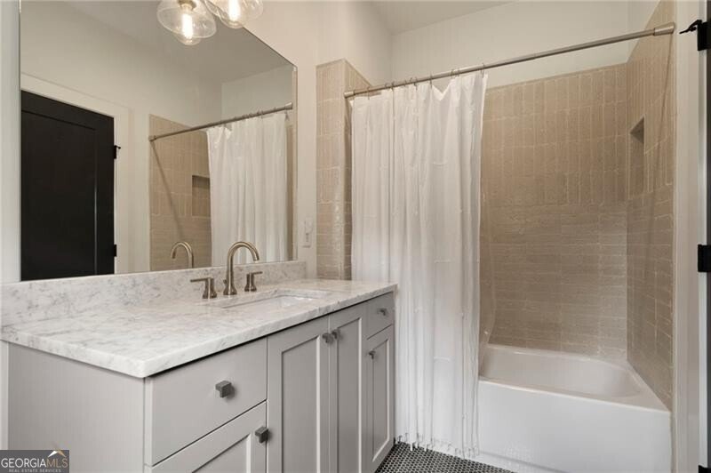 633 Channing Drive Atlanta - 35