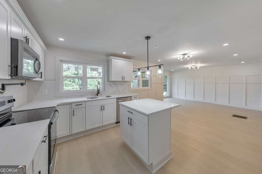 2254 Glendale Drive Decatur - 8