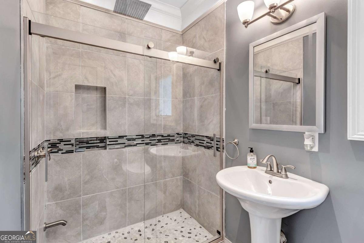 5121 Hunters Hill Cove Lilburn - 10
