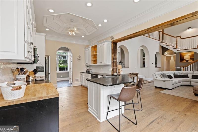4337 MOUNTAIN VIEW Road Oakwood - 23