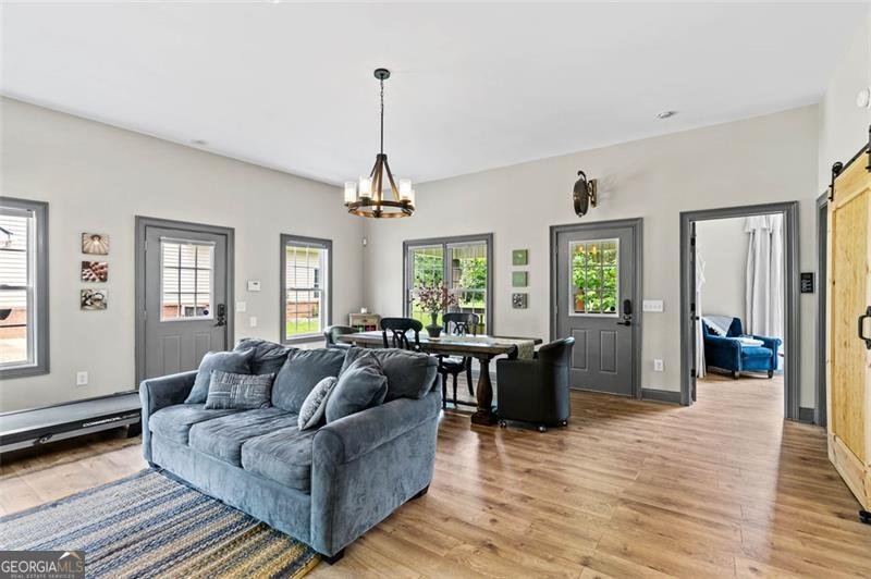 4337 MOUNTAIN VIEW Road Oakwood - 65