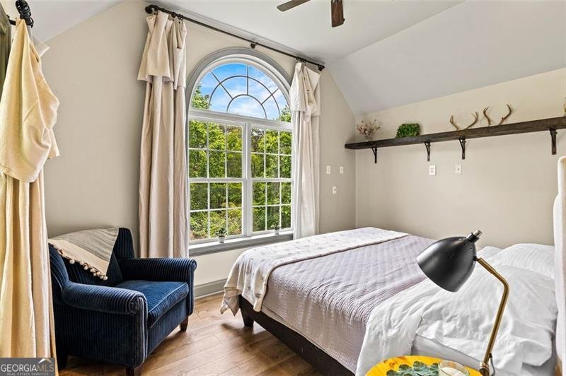 4337 MOUNTAIN VIEW Road Oakwood - 68