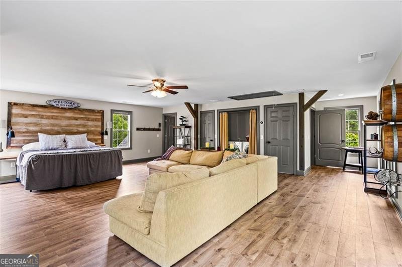 4337 MOUNTAIN VIEW Road Oakwood - 71