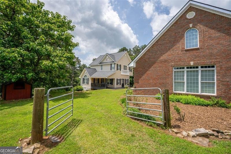 4337 MOUNTAIN VIEW Road Oakwood - 84