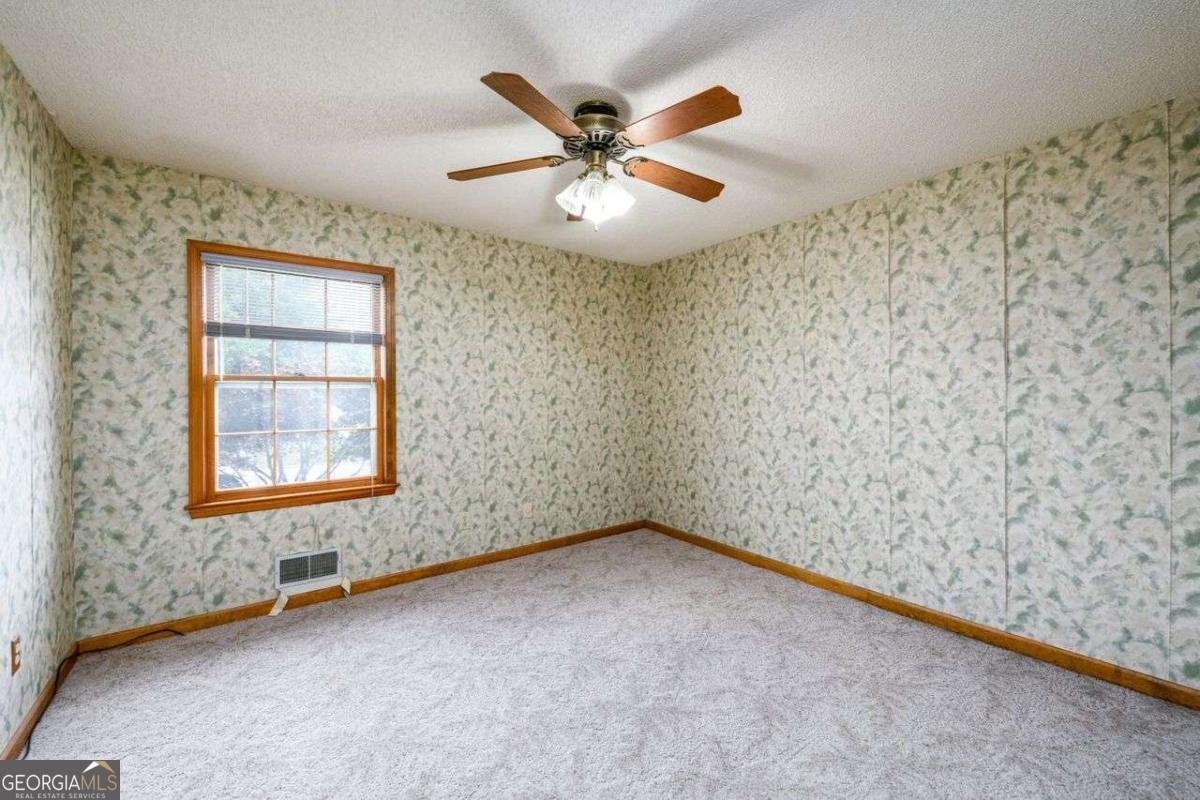 525 WATSON Place Gainesville - 23