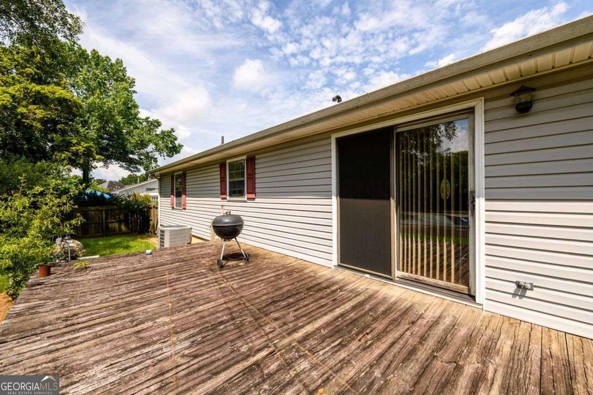525 WATSON Place Gainesville - 28