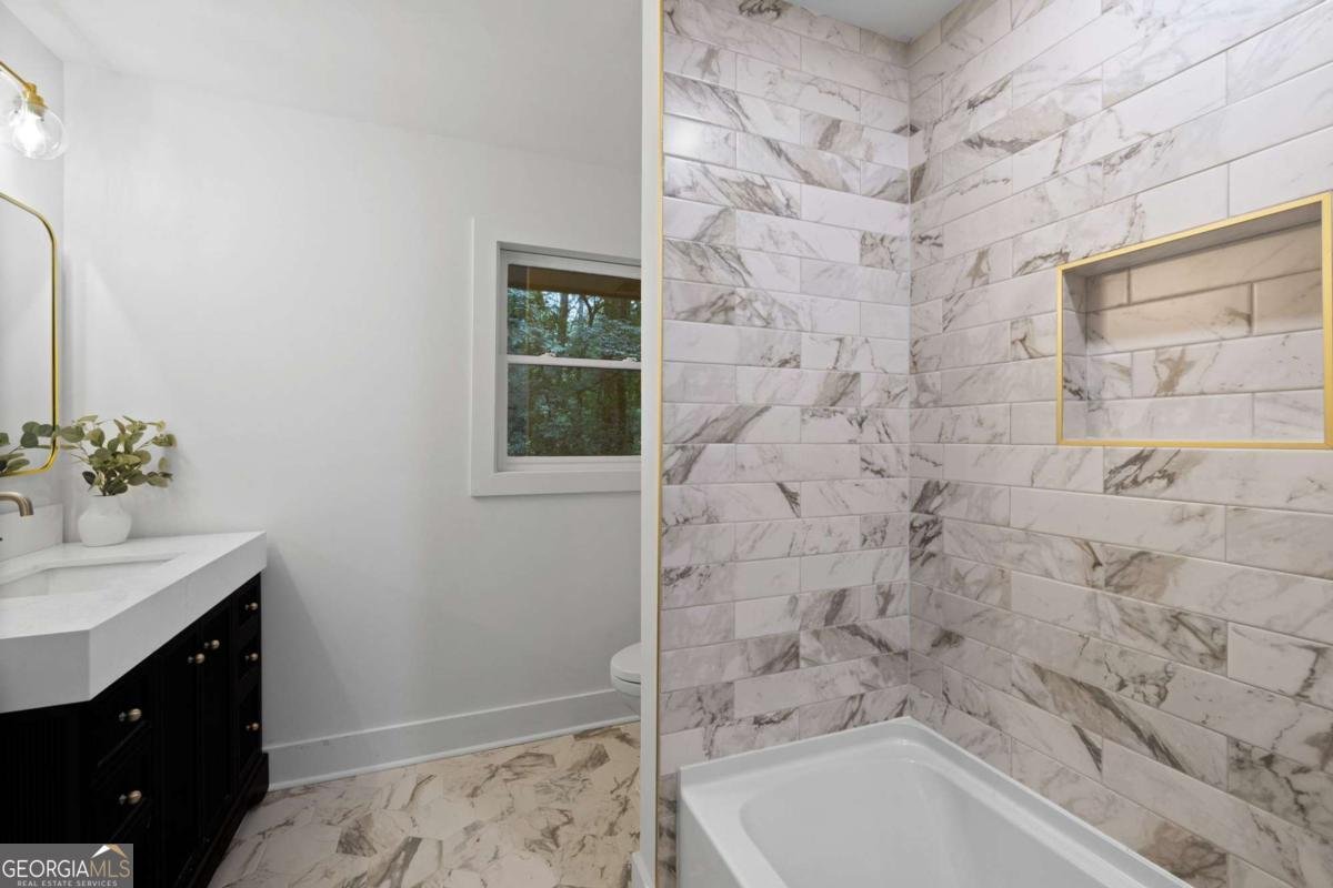 2356 Sherbrooke Drive Atlanta - 94