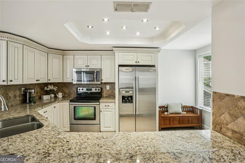 85 Dunwoody Springs Drive Sandy Springs - 8
