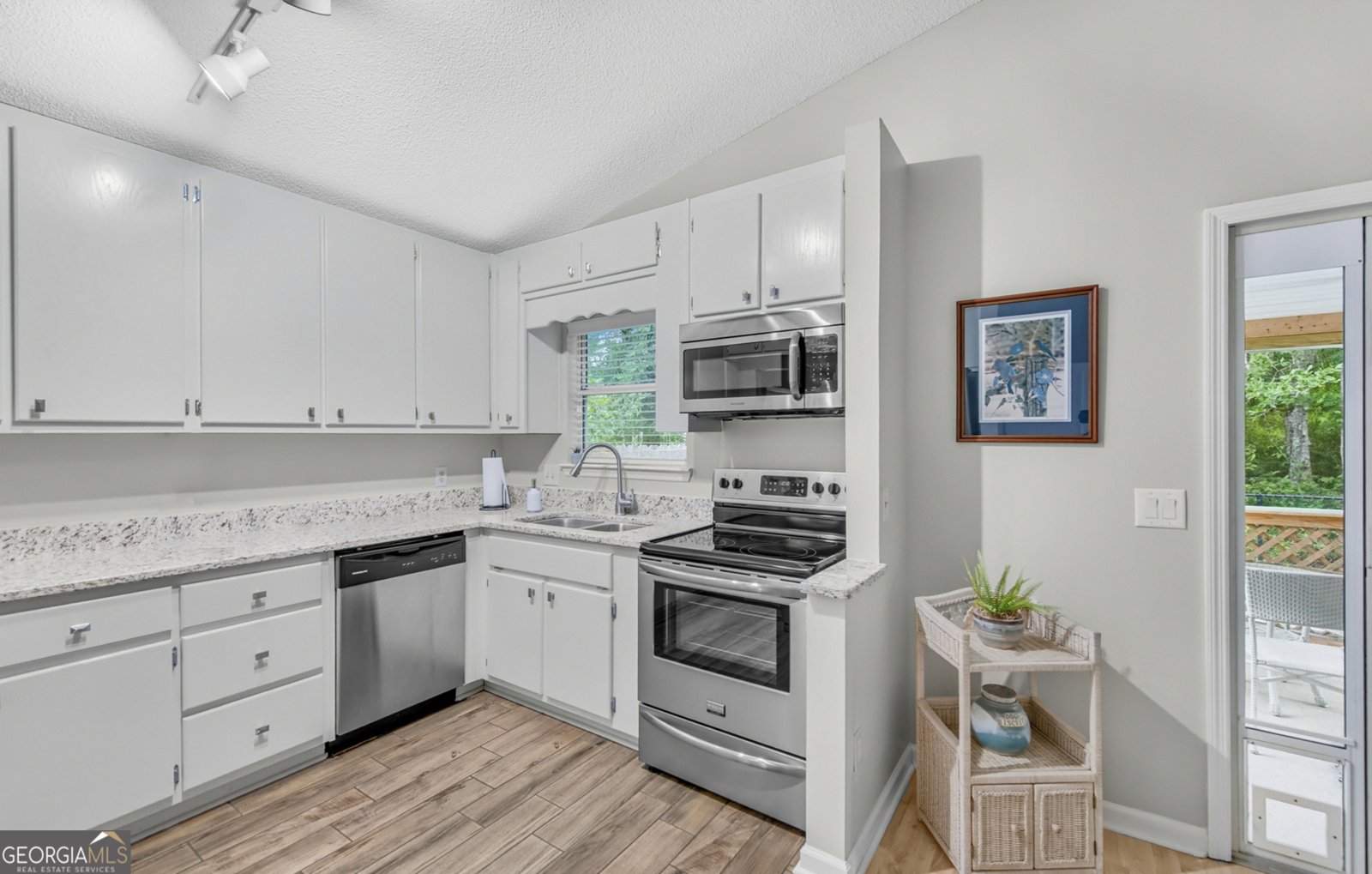 127 Royal Circle Kingsland - 27
