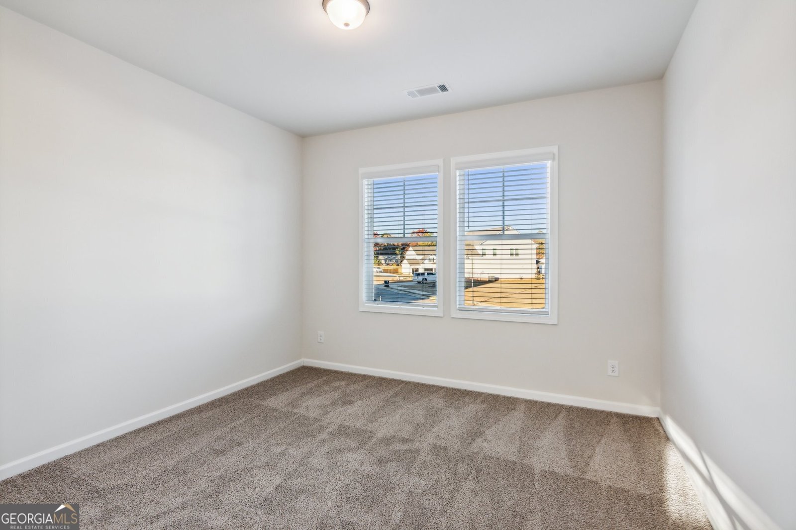 8610 Standing Stone Ball Ground - 29