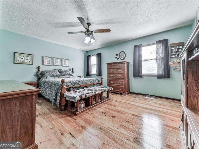 629 Silver Trace Court Woodstock - 11