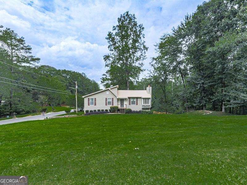 629 Silver Trace Court Woodstock - 20
