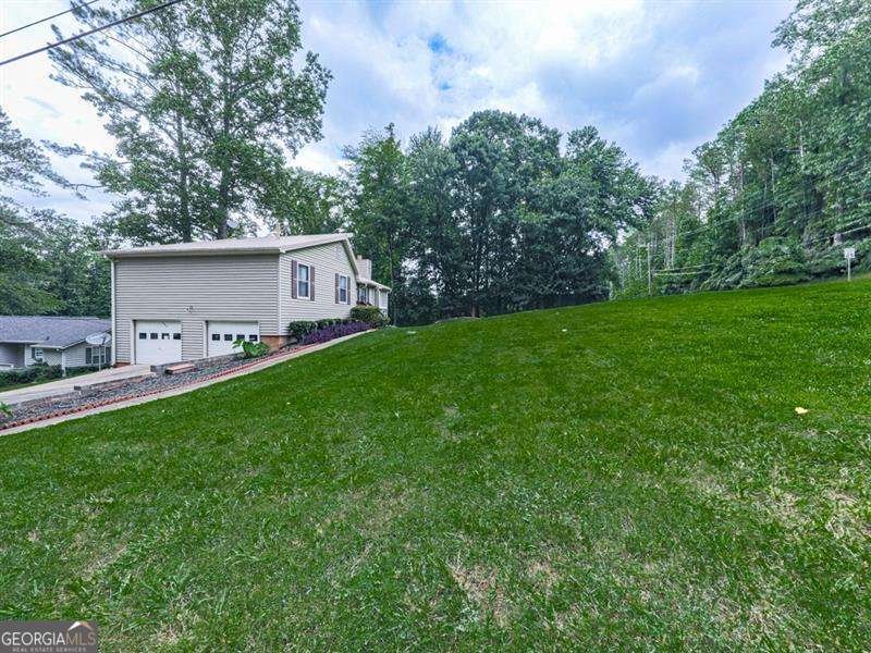 629 Silver Trace Court Woodstock - 26