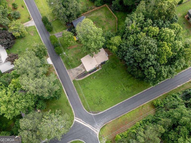 629 Silver Trace Court Woodstock - 27