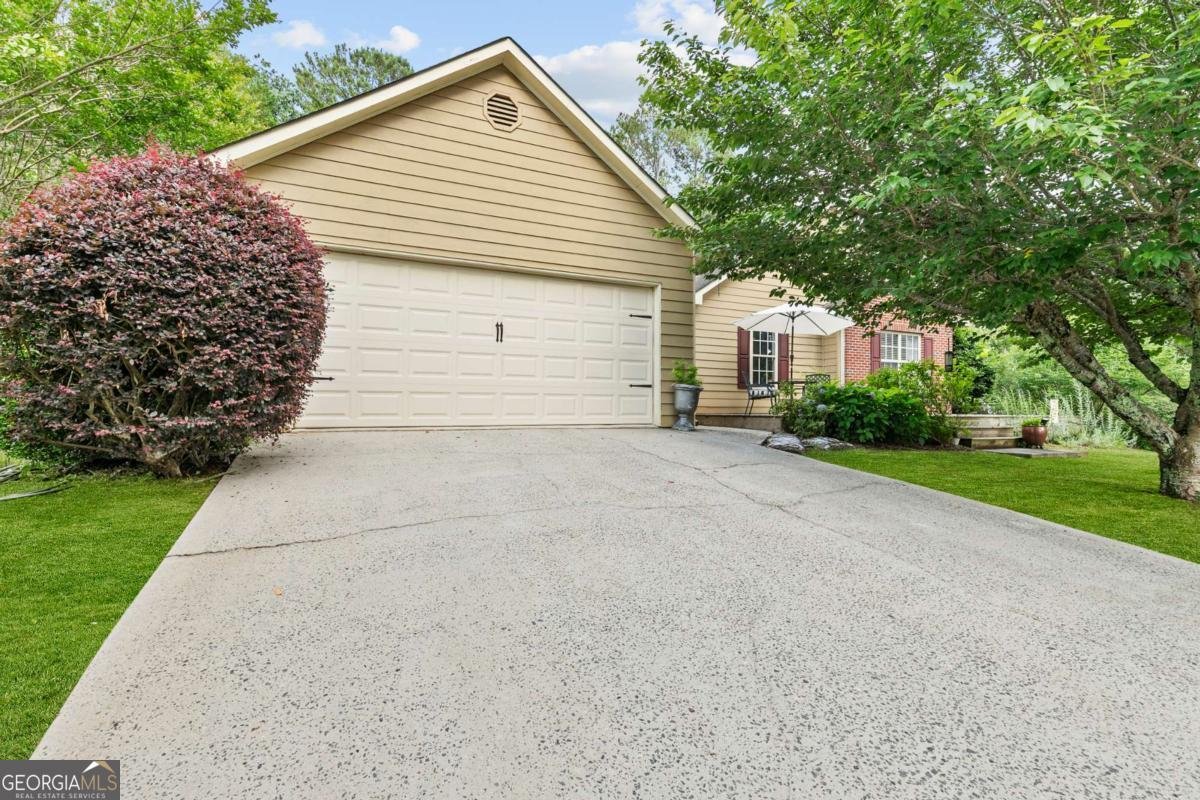 117A Laguna Springs Drive Woodstock - 2