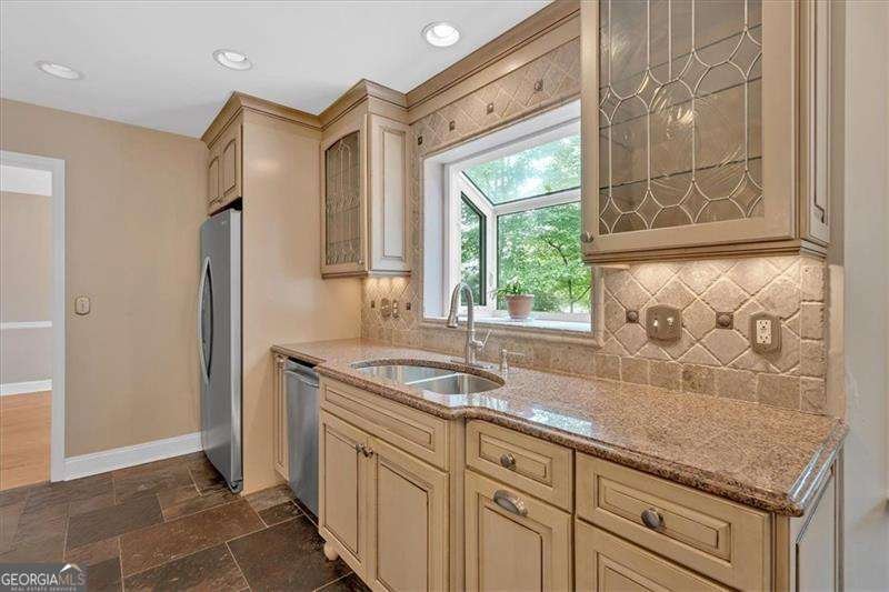 3473 WHISPERWOOD Court Marietta - 4