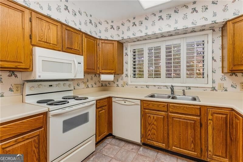408 Coleraine Smyrna - 15