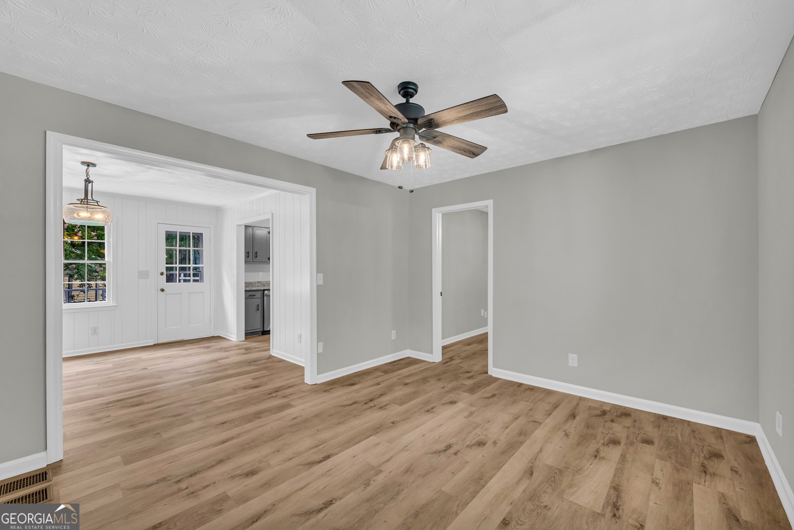 3100 Meadow Trail Loganville - 27