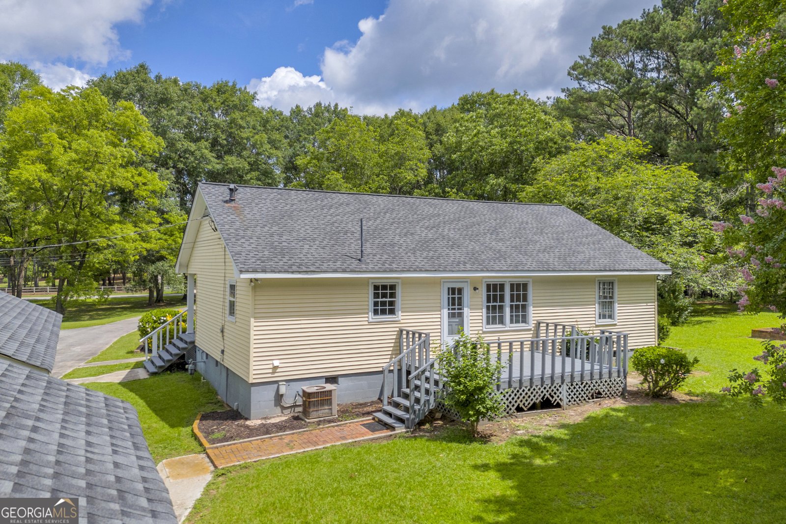 3100 Meadow Trail Loganville - 43