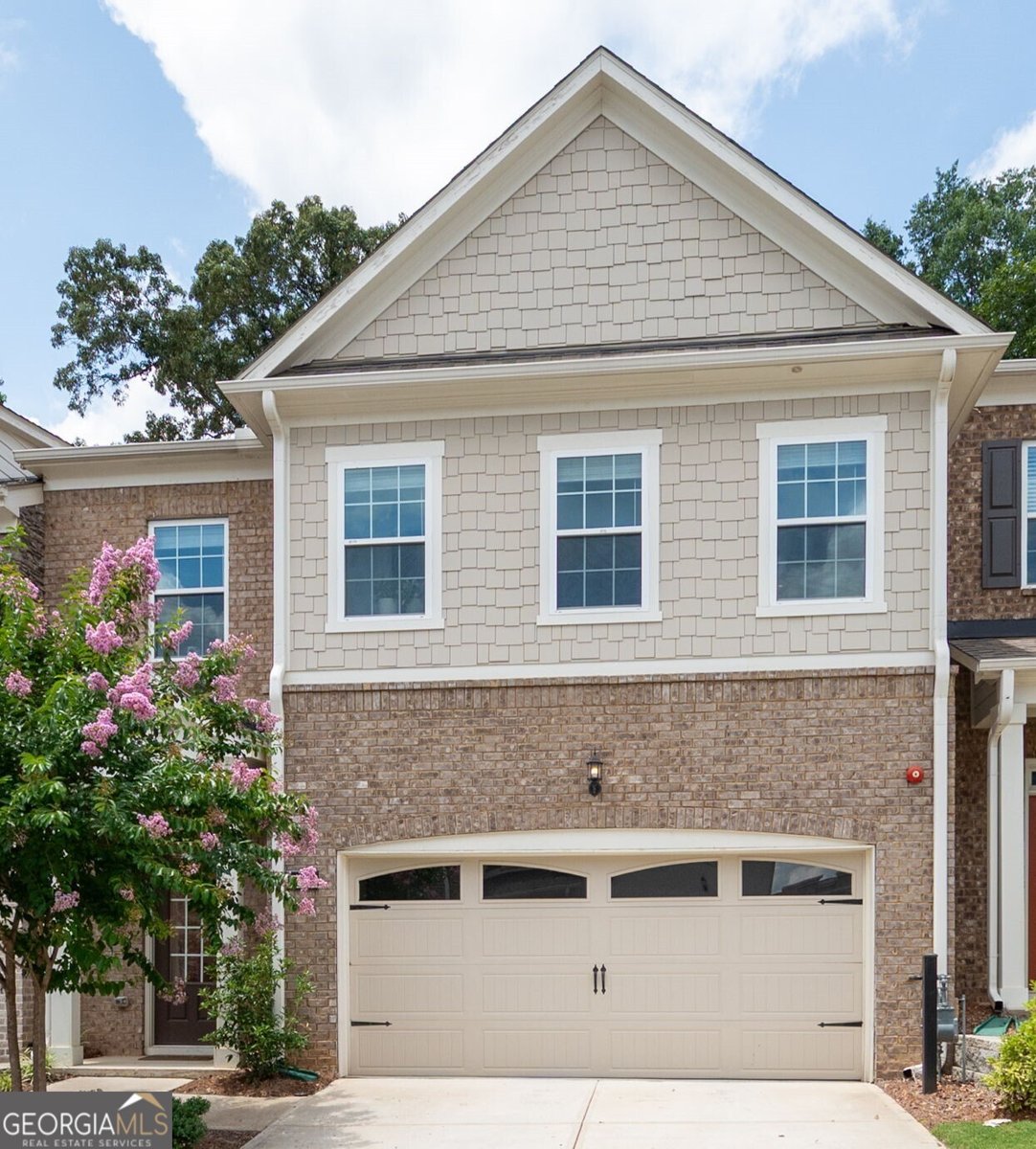 203 Holden Way Woodstock - 1