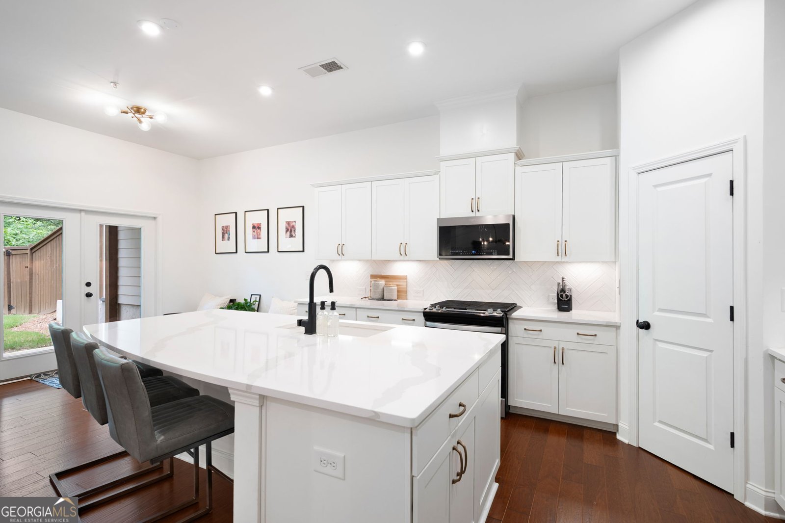 203 Holden Way Woodstock - 16