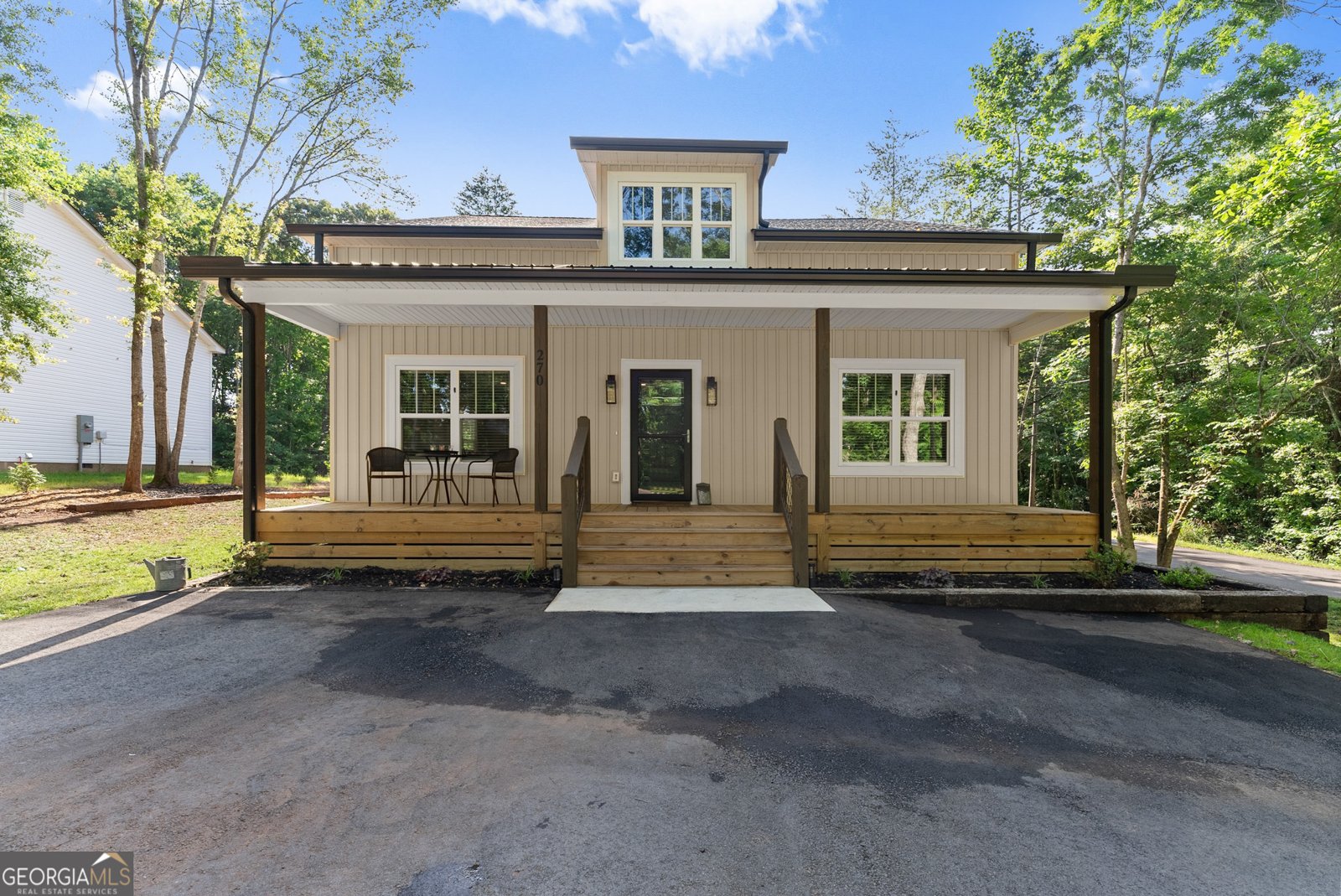 270 Townview Drive Cleveland - 1
