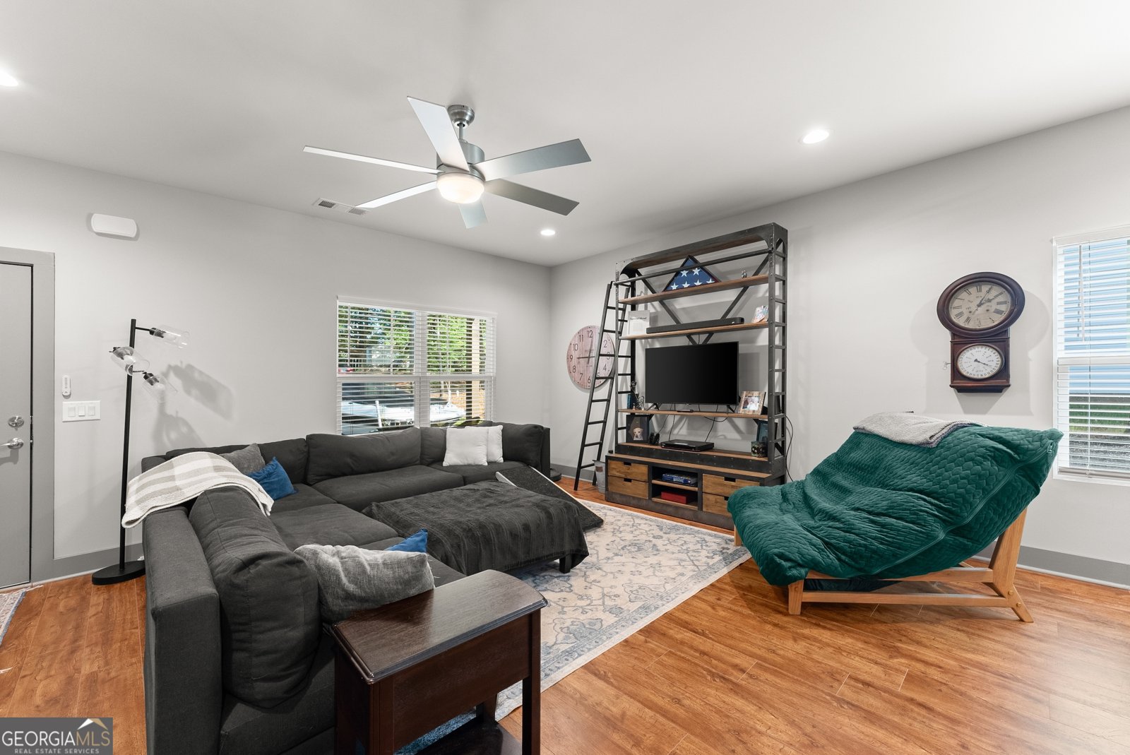 270 Townview Drive Cleveland - 6