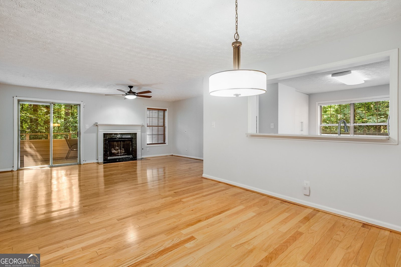 1404 Crossing Drive Atlanta - 5
