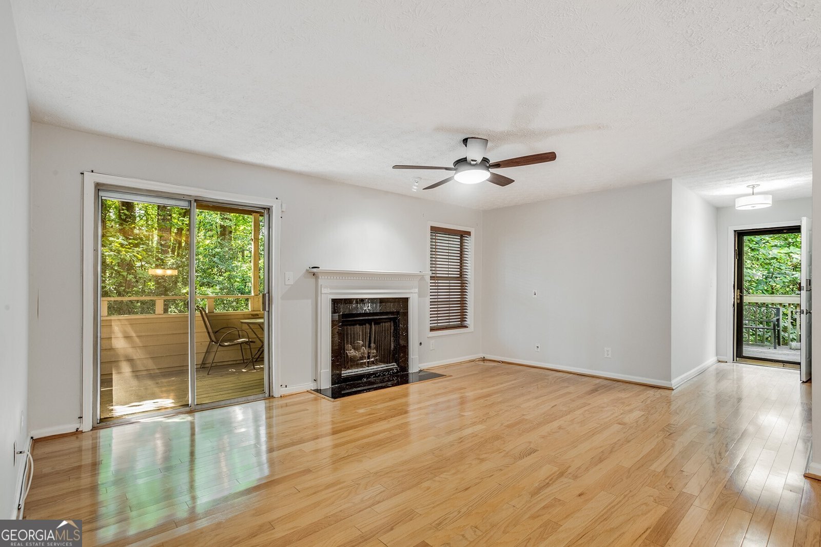 1404 Crossing Drive Atlanta - 6