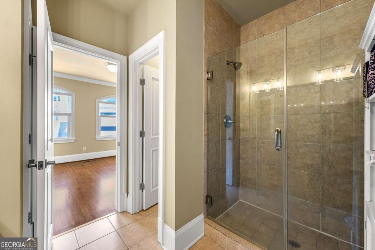 384 16th Street Atlanta - 24