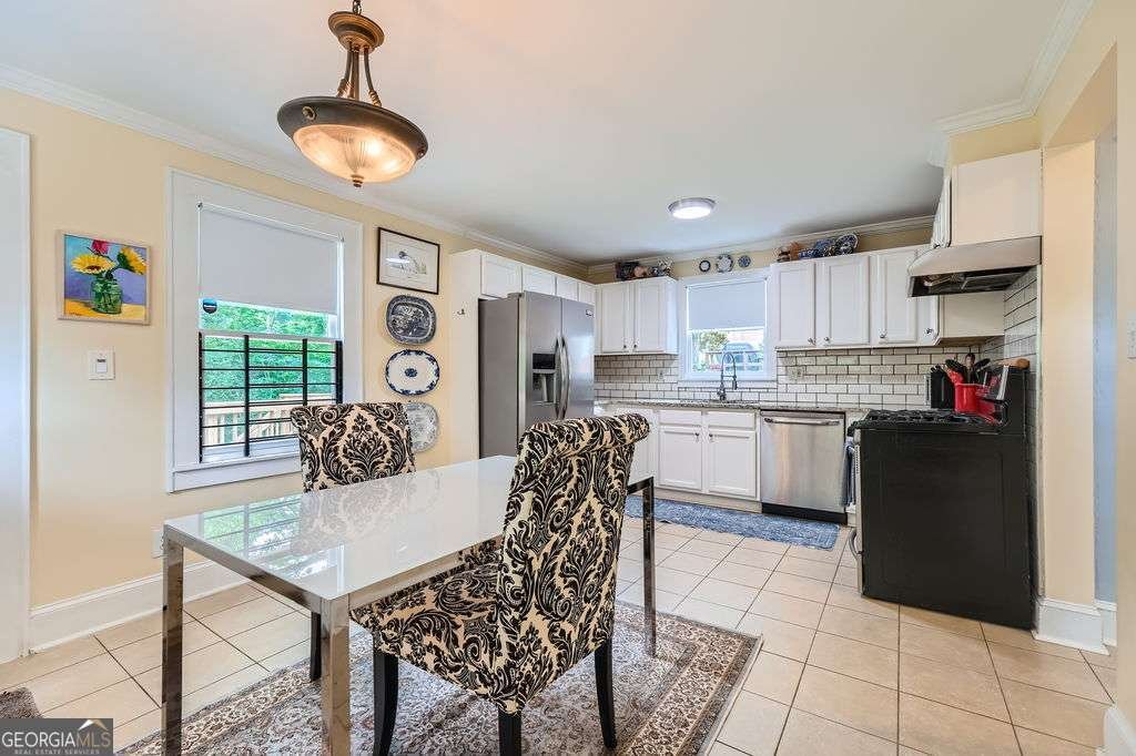 1134 Jefferson Avenue East Point - 10