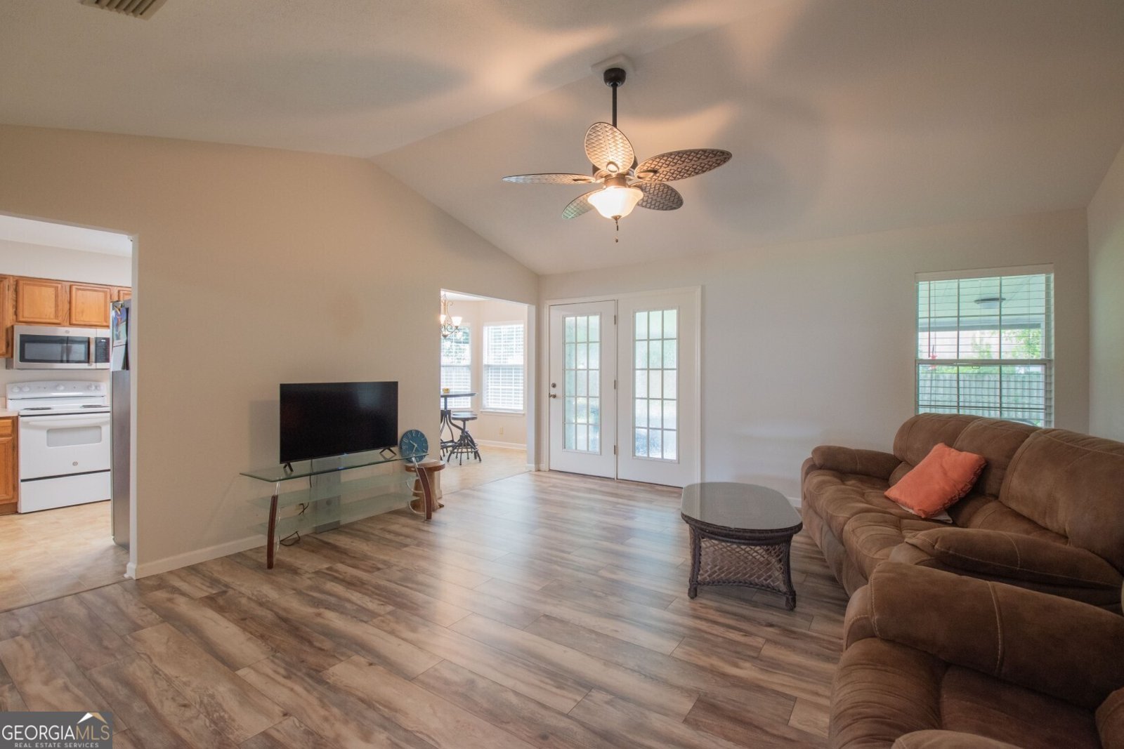 218 Chestnut Court Kingsland - 3