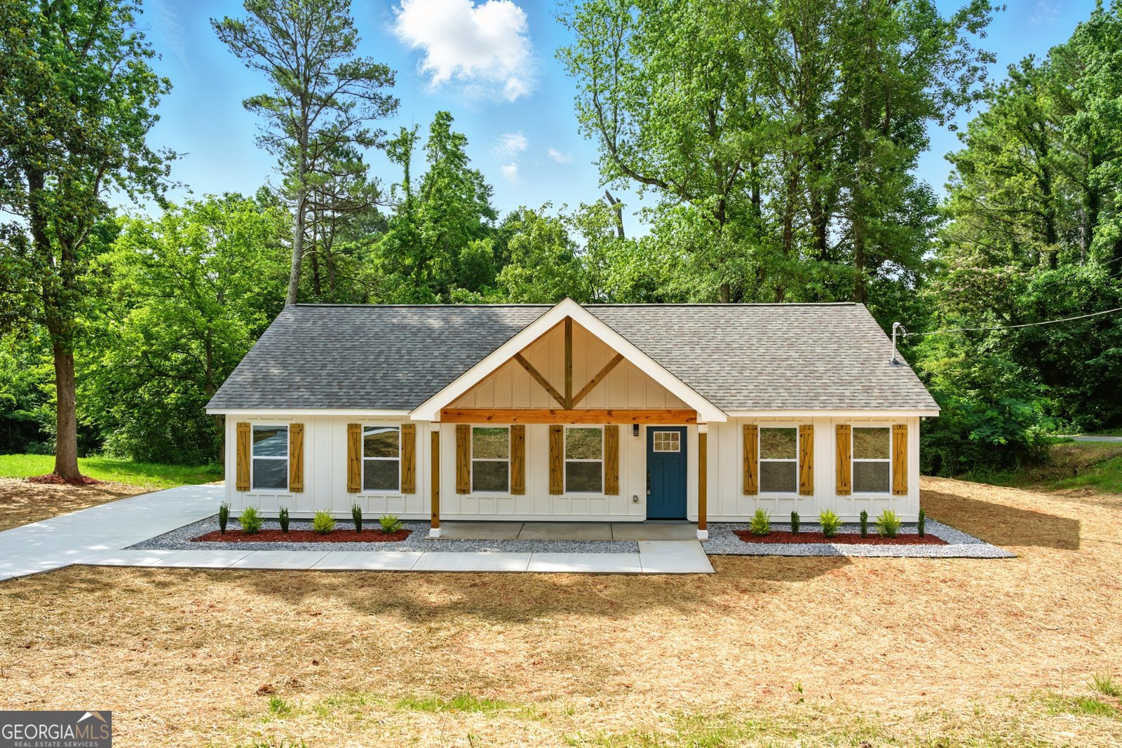 38 Creek Drive Cartersville - 1
