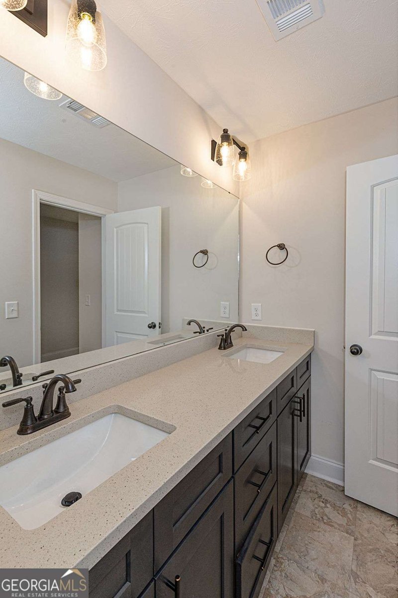 7312 Pine Chase Drive Midland - 30