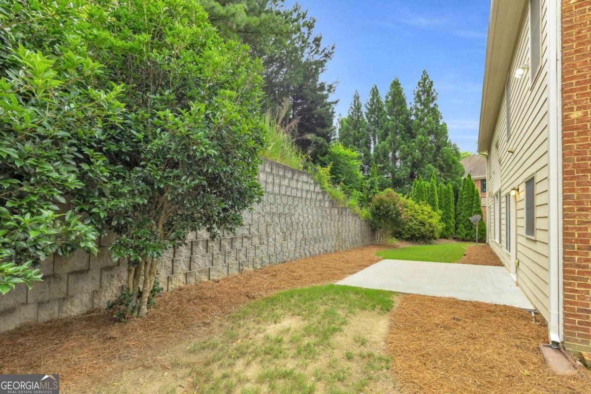 5865 Trailwood Court Suwanee - 35