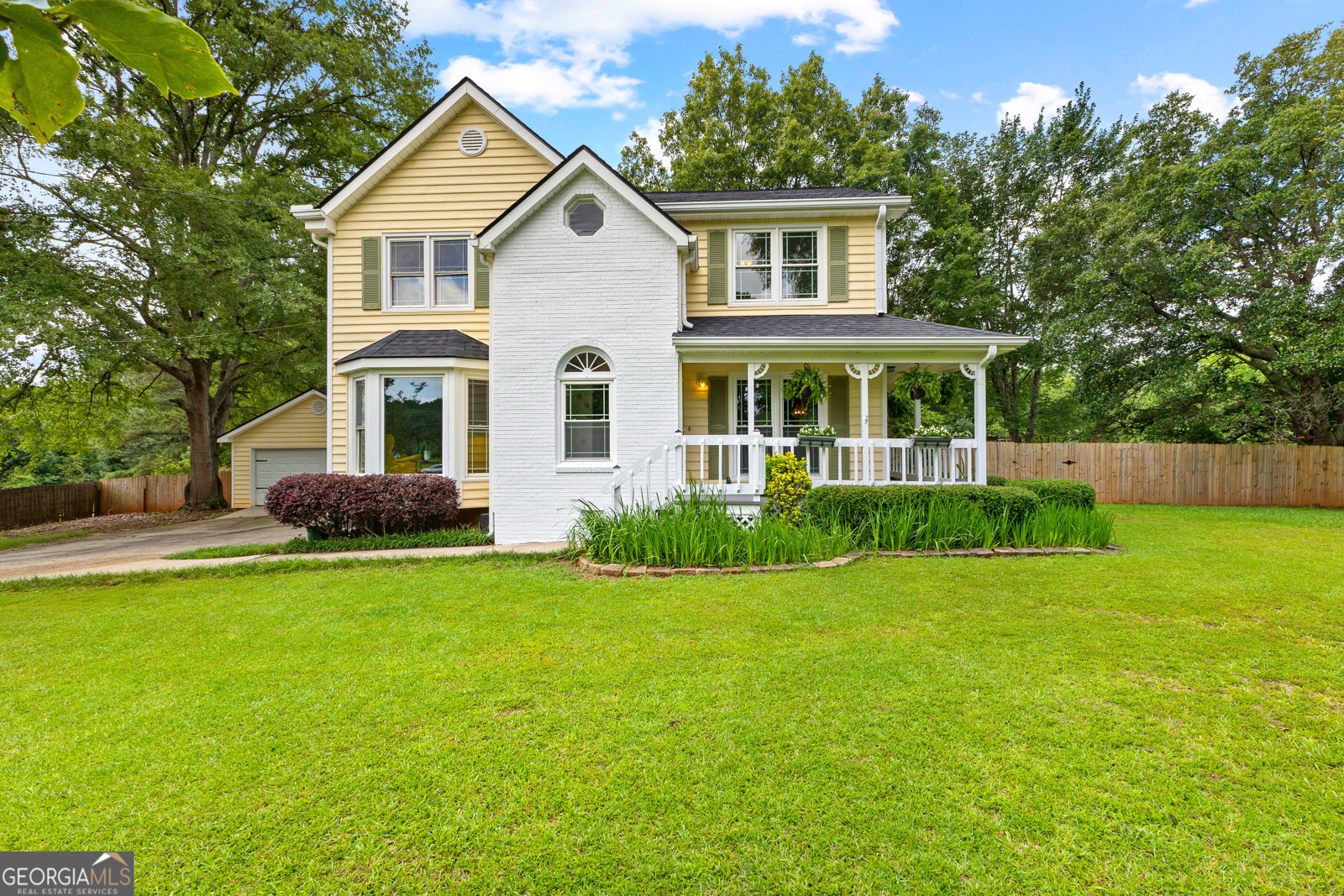 135 Cherokee Place Fayetteville - 1