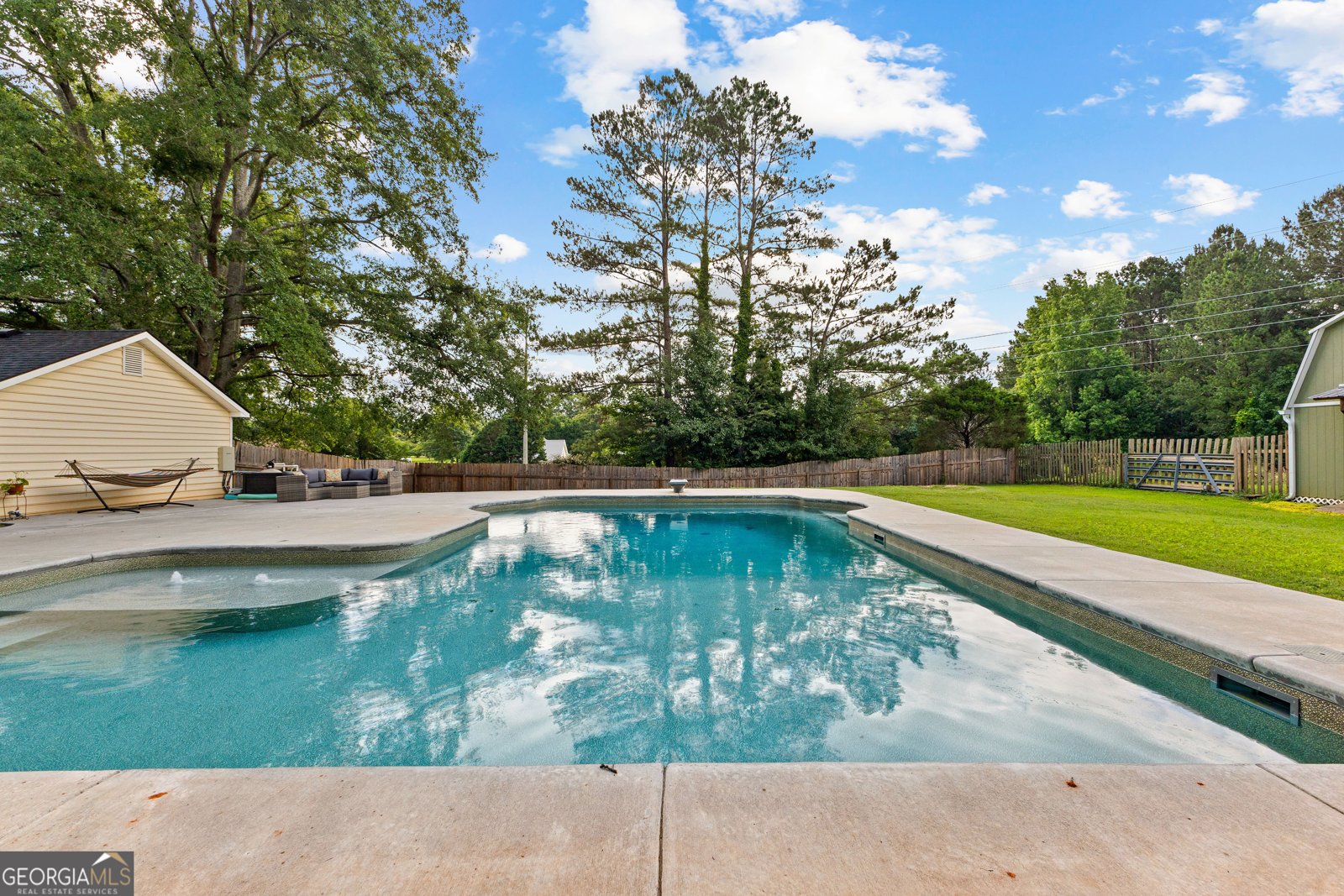 135 Cherokee Place Fayetteville - 34