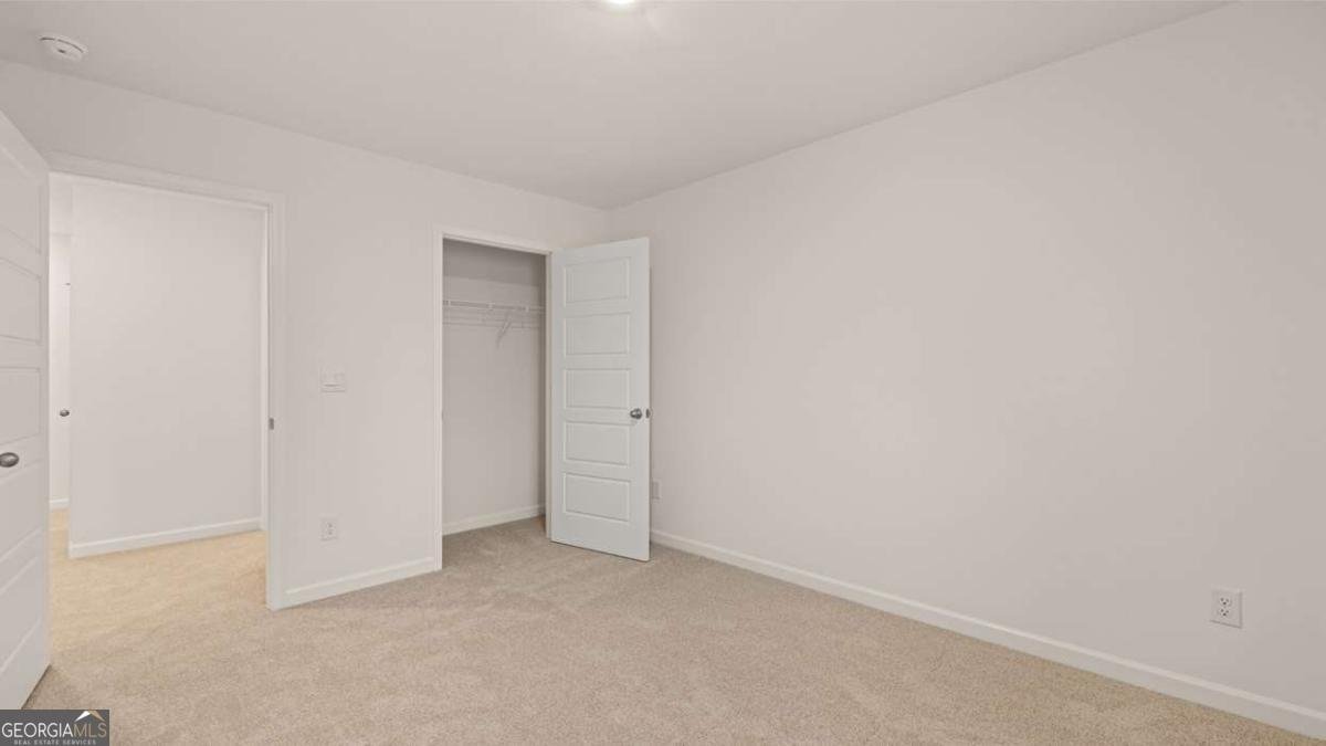 356 Sound Circle Stockbridge - 32