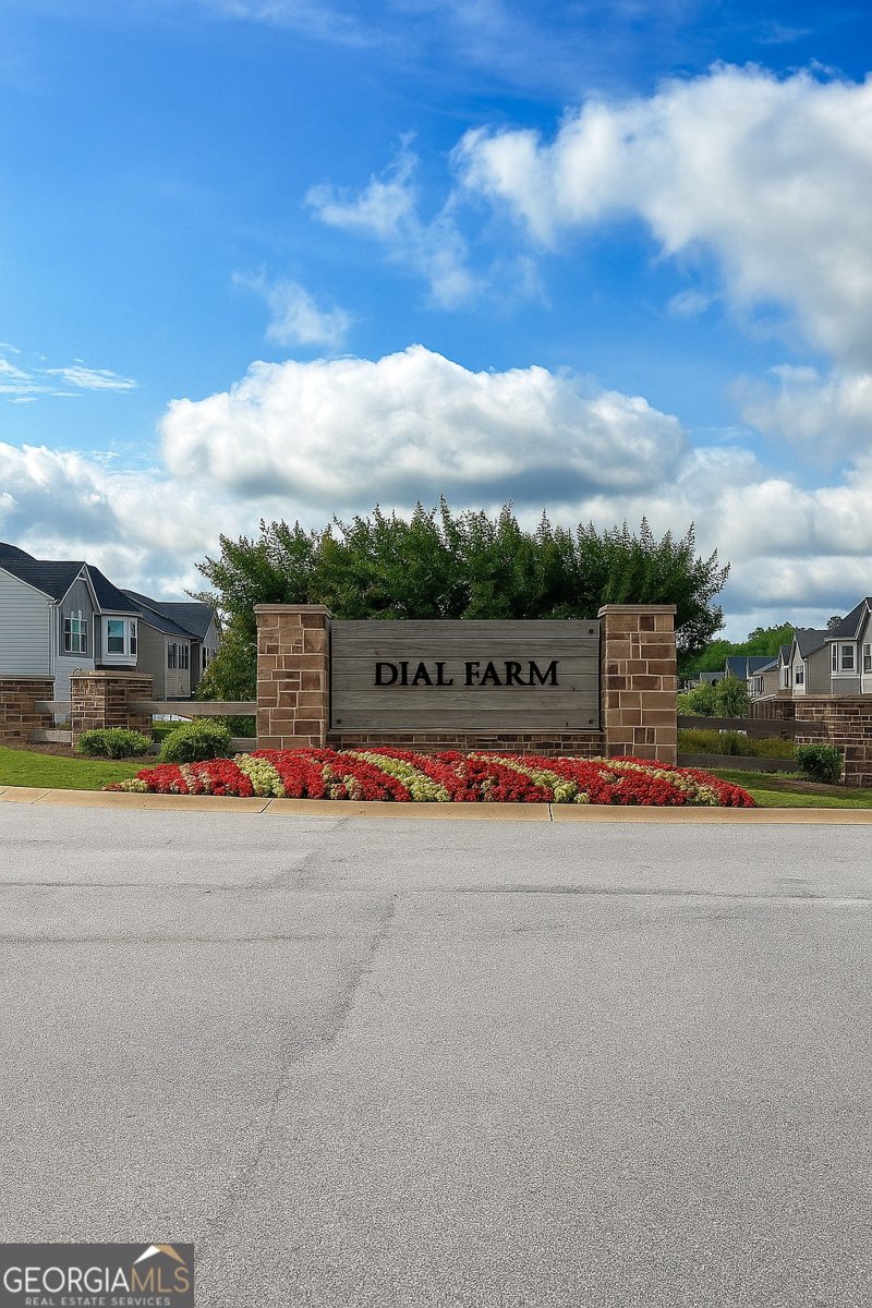89 Cowpen Ct Covington - 1
