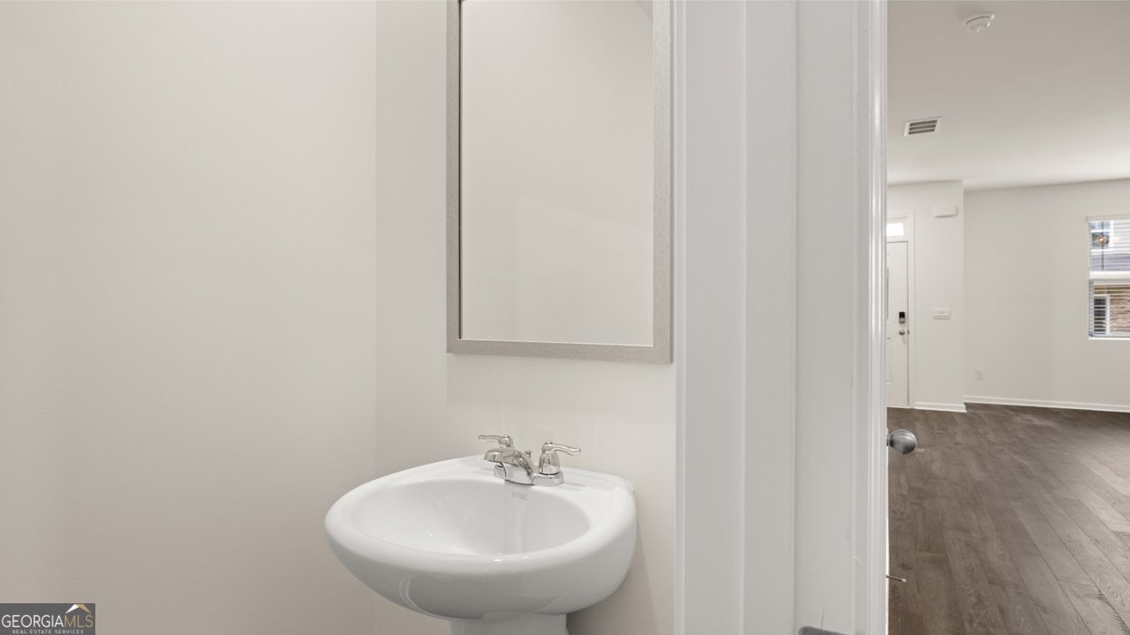372 Sound Circle Stockbridge - 24