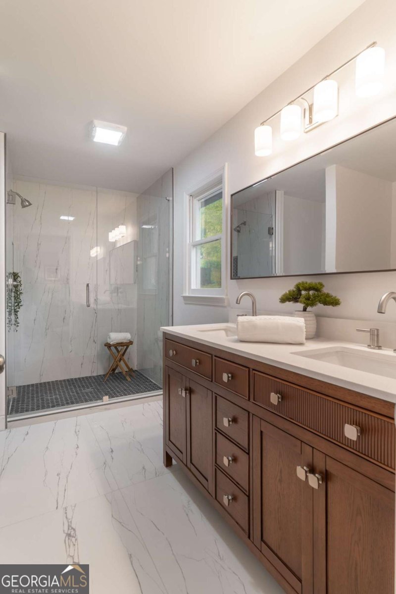 607 Hickory Creek Lane Woodstock - 23