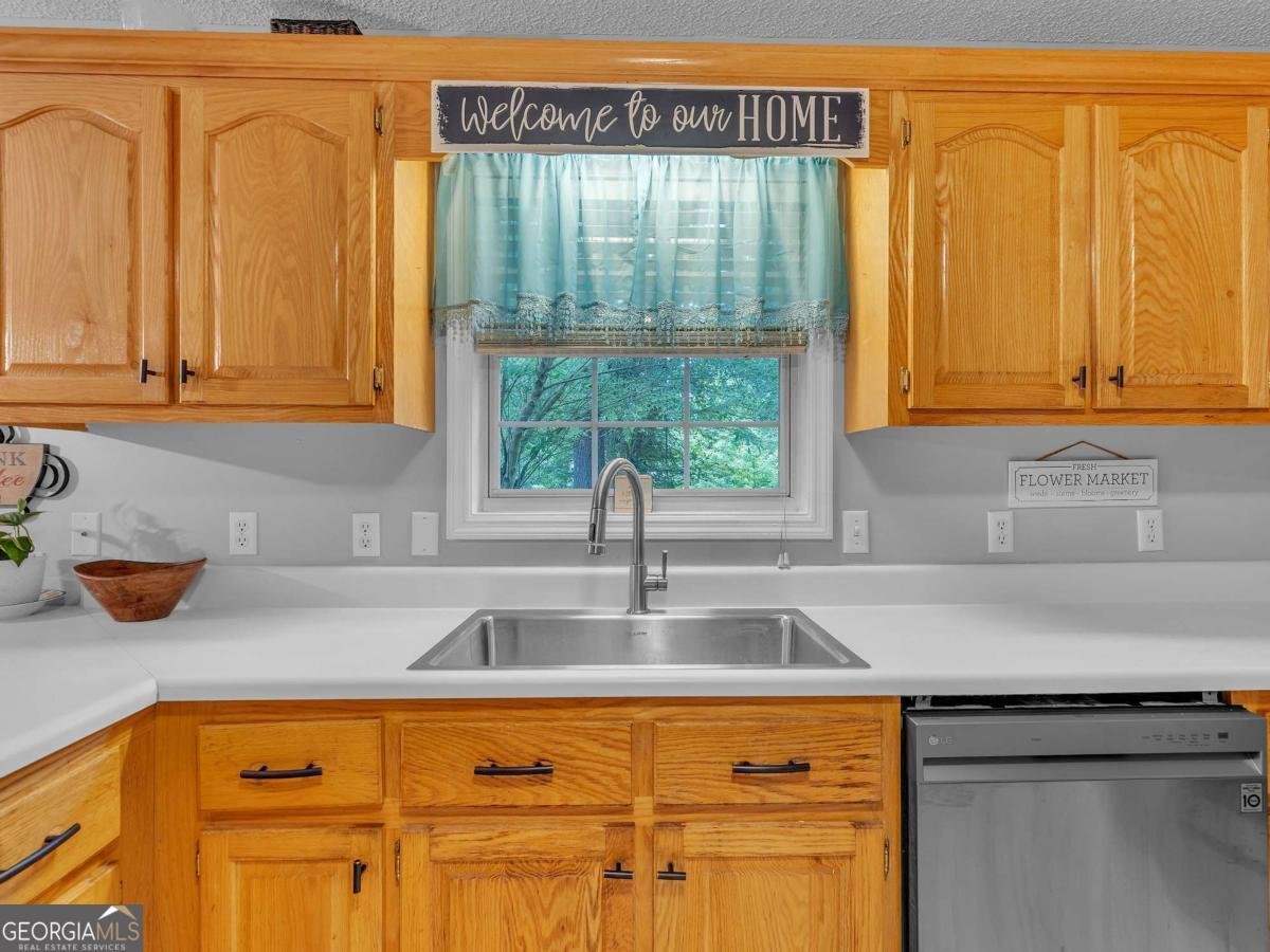 104 Blue Holly Drive Calhoun - 12