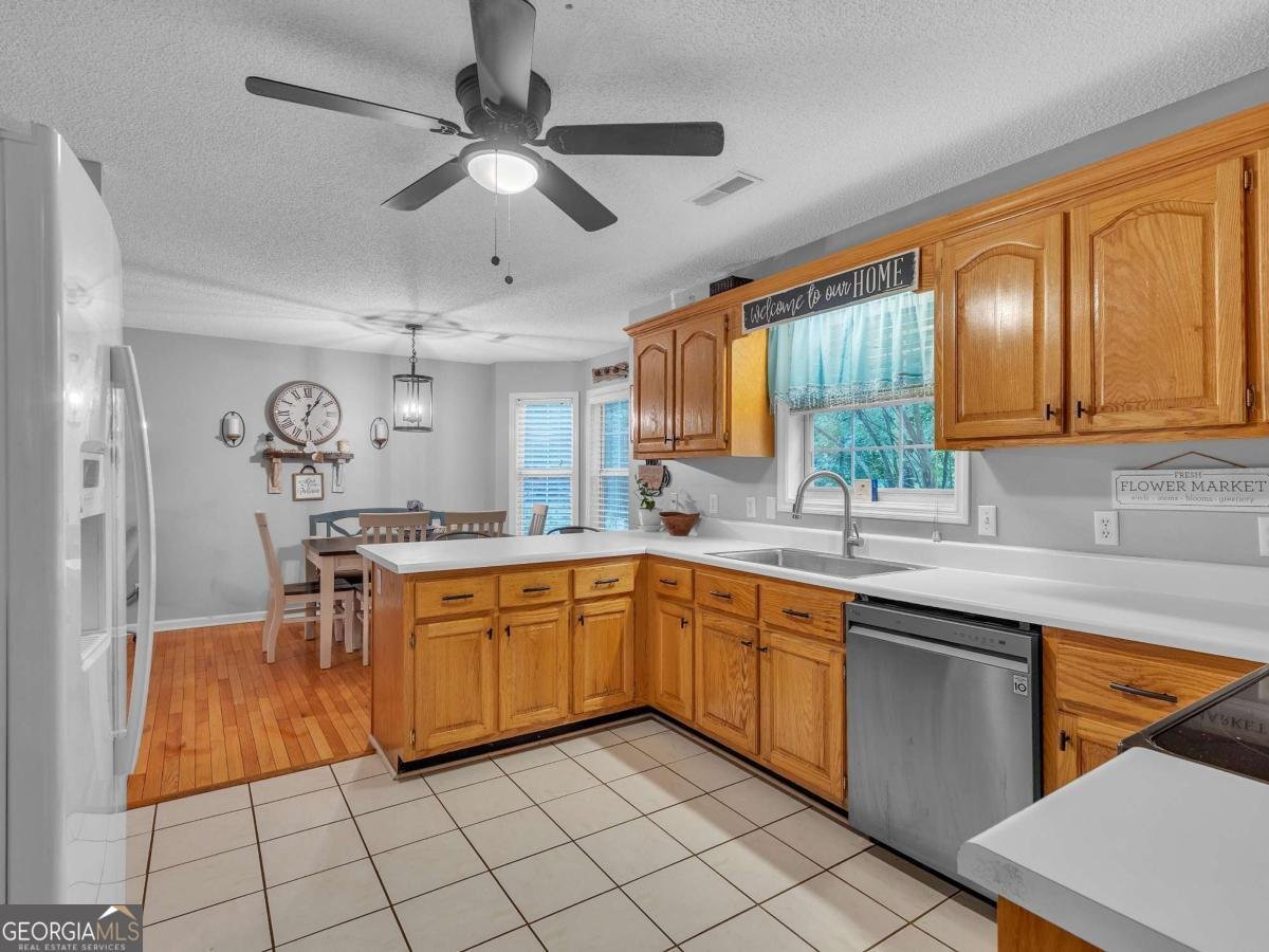 104 Blue Holly Drive Calhoun - 13