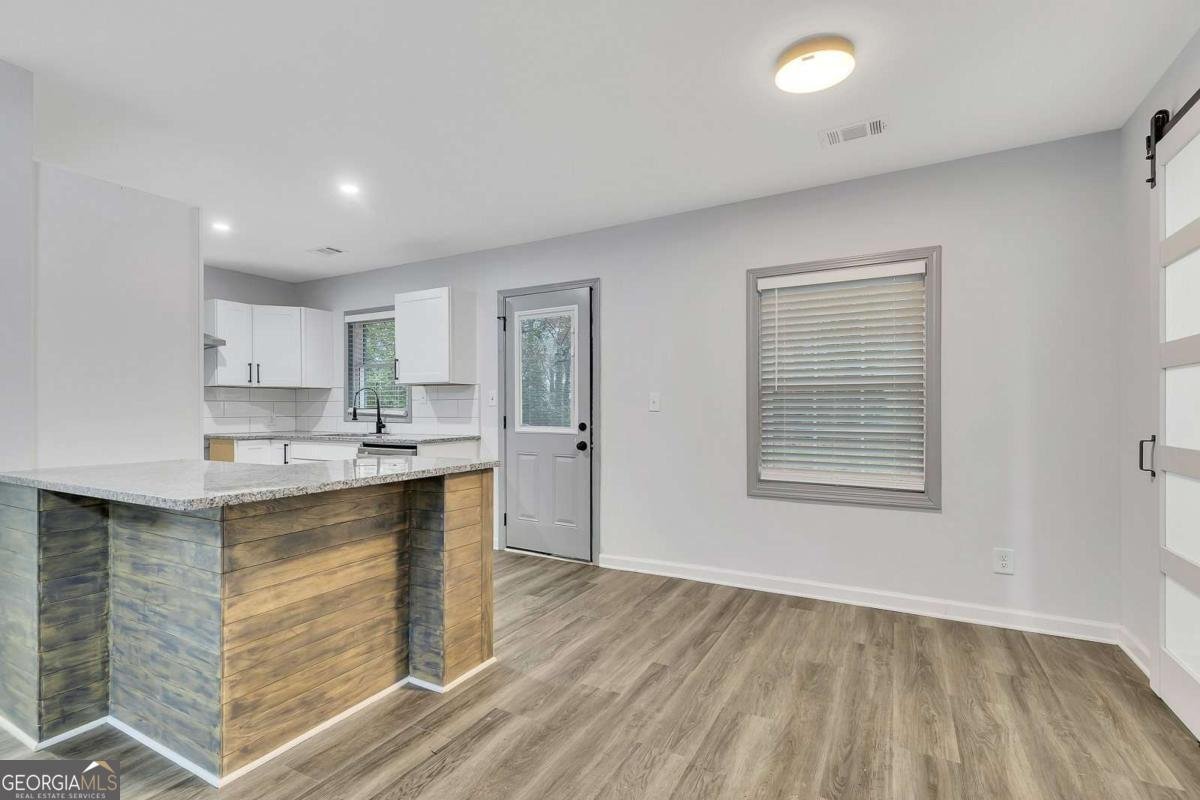 2899 Gresham Road Atlanta - 10