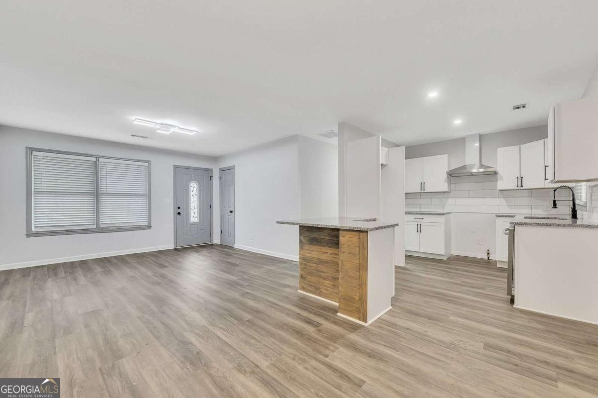 2899 Gresham Road Atlanta - 11