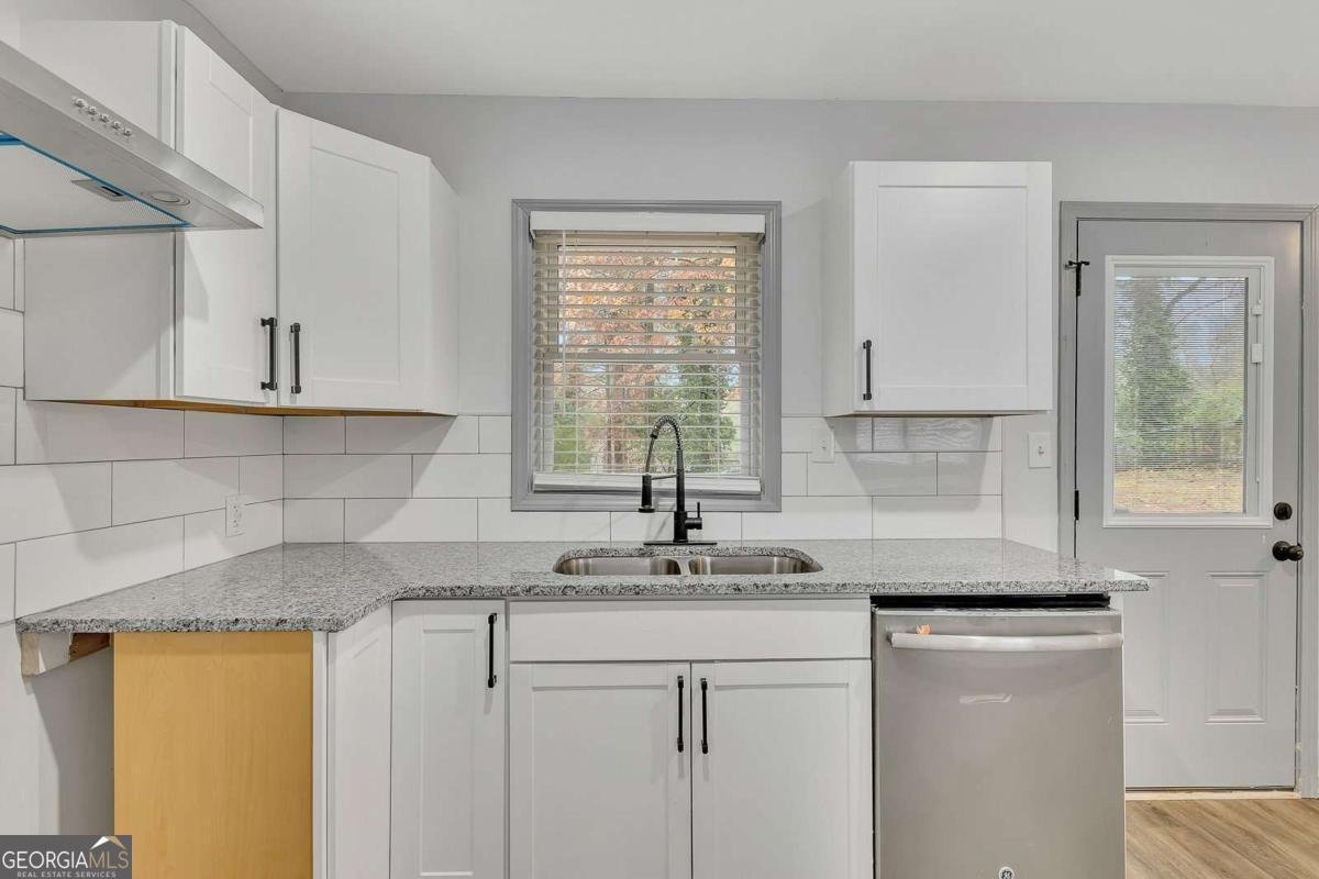 2899 Gresham Road Atlanta - 17