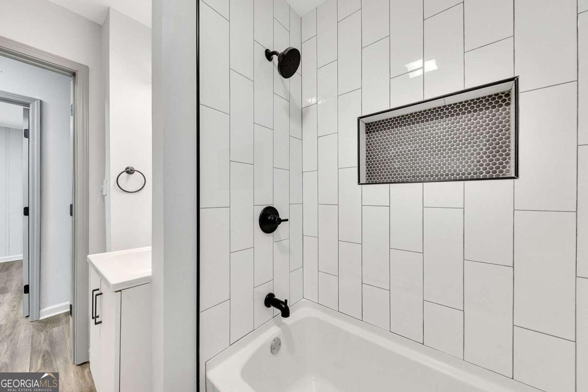 2899 Gresham Road Atlanta - 23
